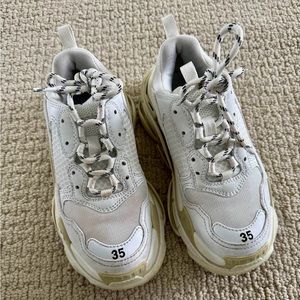 Balenciaga sneakers. Great condition. Size 5